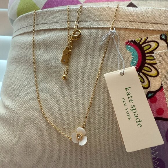 kate spade Jewelry - NWT Kate Spade Gold-Tone Pansy Pendant Necklace